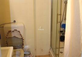 Apartment with immense potential to recover