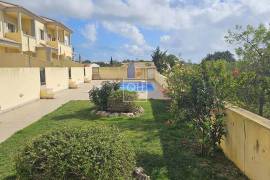 Long-Term Rent: Charming 3-Bedroom Townhouse  with shared swimming pool in Almancil Long-Term Rent: Charming 3-Bedroom Townhouse  with shared swimming pool in Almancil