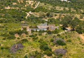 2 ruins on 37,890 m² of land with fabulous sea views, near Moncararpacho 2 ruins on 37,890 m² of land with fabulous sea views, near Moncararpacho