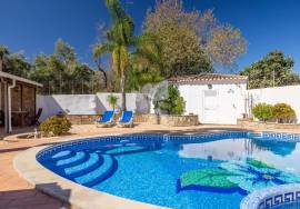 Detached,  traditional 4  bedroom country house with charm . Near Sao Brás de Alportel Detached,  traditional 4  bedroom country house with charm . Near Sao Brás de Alportel