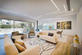 4 bedroom villa, single storey, in Herdade da Aroeira 4 bedroom villa, single storey, in Herdade da Aroeira