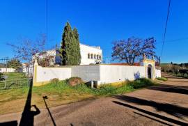 Historic farm in Elvas, Casas Novas Historic farm in Elvas, Casas Novas