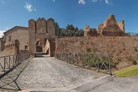 3 Bed House in a Castle for Sale In Coriano Rimini