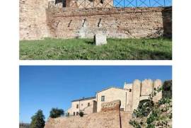3 Bed House in a Castle for Sale In Coriano Rimini