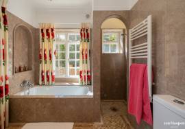 Breathtaking 6-bedroom Villa set in a stunning 10,000sqm plot on the highly desirable Monte Funchal. Breathtaking 6-bedroom Villa set in a stunning 10,000sqm plot on the highly desirable Monte Funchal.