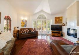 Breathtaking 6-bedroom Villa set in a stunning 10,000sqm plot on the highly desirable Monte Funchal. Breathtaking 6-bedroom Villa set in a stunning 10,000sqm plot on the highly desirable Monte Funchal.