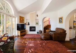 Breathtaking 6-bedroom Villa set in a stunning 10,000sqm plot on the highly desirable Monte Funchal. Breathtaking 6-bedroom Villa set in a stunning 10,000sqm plot on the highly desirable Monte Funchal.