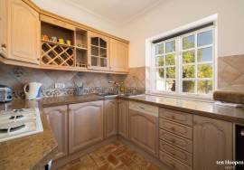 Breathtaking 6-bedroom Villa set in a stunning 10,000sqm plot on the highly desirable Monte Funchal. Breathtaking 6-bedroom Villa set in a stunning 10,000sqm plot on the highly desirable Monte Funchal.