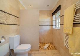 Breathtaking 6-bedroom Villa set in a stunning 10,000sqm plot on the highly desirable Monte Funchal. Breathtaking 6-bedroom Villa set in a stunning 10,000sqm plot on the highly desirable Monte Funchal.