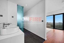 Fantastic 4 Bedroom Apartment in a Privileged Area of Funchal Fantastic 4 Bedroom Apartment in a Privileged Area of Funchal