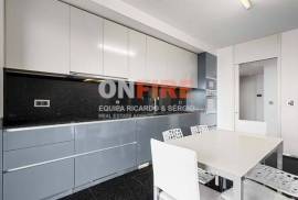 Fantastic 4 Bedroom Apartment in a Privileged Area of Funchal Fantastic 4 Bedroom Apartment in a Privileged Area of Funchal