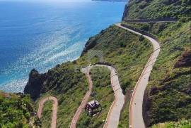 HOUSE WITH LAND IN CANIÇO DE BAIXO