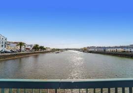 Tavira – Secure underground 28m² private garage close to town centre Tavira – Secure underground 28m² private garage close to town centre