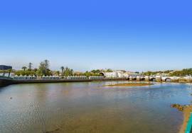 Tavira – Secure underground 28m² private garage close to town centre Tavira – Secure underground 28m² private garage close to town centre