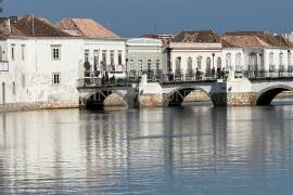 Tavira – Secure underground 28m² private garage close to town centre Tavira – Secure underground 28m² private garage close to town centre