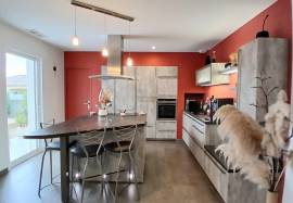 Delightful Single Storey Detached Villa With 4 Bedrooms On A 1141 M2 Plot With Petanque Court, Terraces And Pool