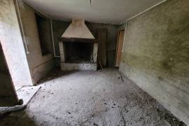 Pretty Small Stone House To Renovate With A Potential Of 80 M2 Of Living Space And 2 Gardens.