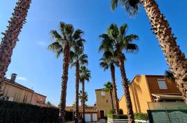 Charming House With 2 Bedrooms, Covered Terrace And Courtyard, In A Pleasant Secure Residence With Pool And A Few Minutes From The Sea Charming House With 2 Bedrooms, Covered Terrace And Courtyard, In A Pleasant Secure Residence With Pool And A Few Minutes From The Sea