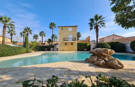 Charming House With 2 Bedrooms, Covered Terrace And Courtyard, In A Pleasant Secure Residence With Pool And A Few Minutes From The Sea Charming House With 2 Bedrooms, Covered Terrace And Courtyard, In A Pleasant Secure Residence With Pool And A Few Minutes From The Sea