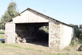 Country House to Renovate with Outbuilding Country House to Renovate with Outbuilding