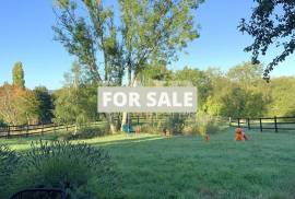 Detached Country House with Outbuilding Detached Country House with Outbuilding