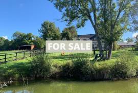 Detached Country House with Outbuilding Detached Country House with Outbuilding