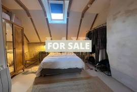 Detached Country House with Outbuilding Detached Country House with Outbuilding