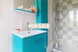 Lovely Cottage by the Coast