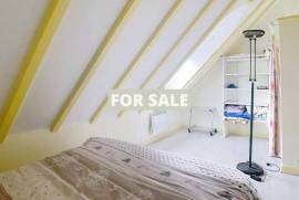 Lovely Cottage by the Coast