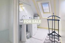 Lovely Cottage by the Coast