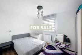 Contemporary Detached House with Garden Contemporary Detached House with Garden