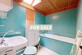 Detached House with Garden Detached House with Garden