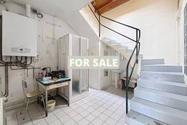 Detached House with Garden Detached House with Garden