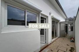 Detached House with Garden Detached House with Garden