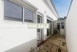 Detached House with Garden Detached House with Garden