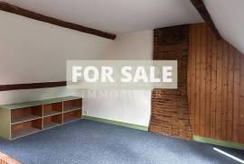 Town House with Garden and Garage