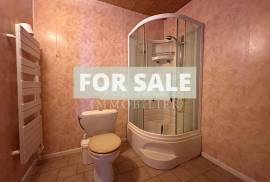 Town House with Garden and Garage