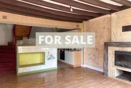 Town House with Garden and Garage