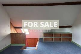 Town House with Garden and Garage