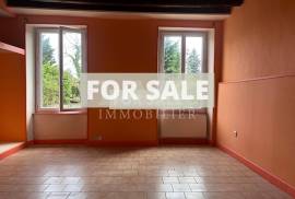 Town House with Garden and Garage