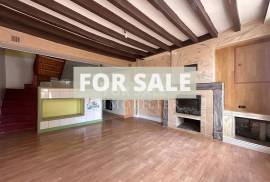 Town House with Garden and Garage