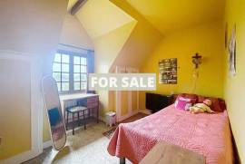 Detached Country House with Outbuilding Detached Country House with Outbuilding