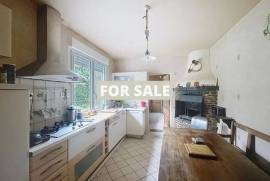 Detached Country House with Outbuilding Detached Country House with Outbuilding