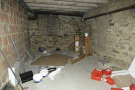 Commercial Premises in Heart of Town