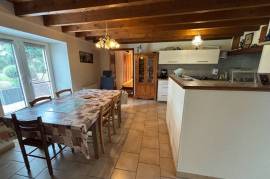 Detached Country House with Outbuilding Detached Country House with Outbuilding