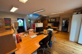 Detached Country House with Outbuilding Detached Country House with Outbuilding