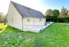 Detached Country House with Large Garden