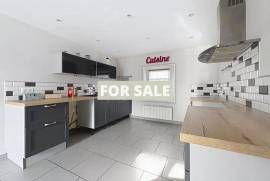 Country House with Lots More Potential Country House with Lots More Potential