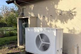 Detached Country House with Second Guest Cottage