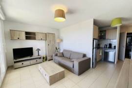 Apartment with Sea View and Private Access to Beach Apartment with Sea View and Private Access to Beach